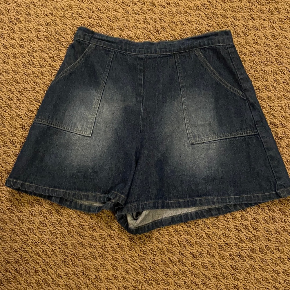Jean shorts!